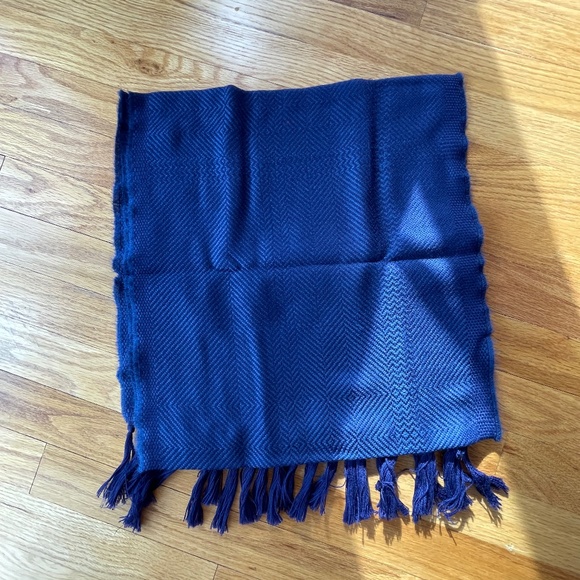 Kerry Woollen Mills scarf - Picture 2 of 4